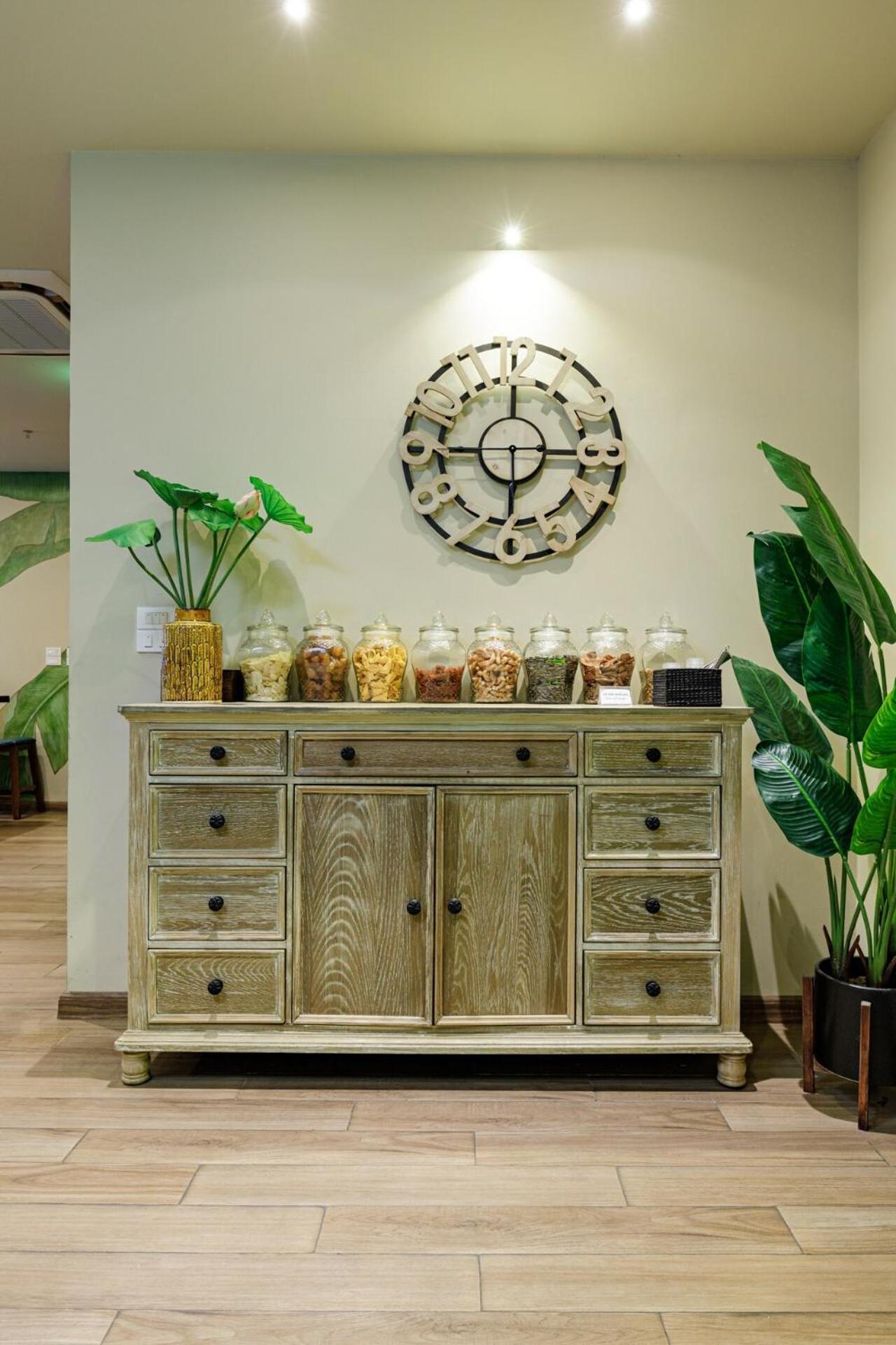 Super Oyo Capital O 1169 Le Grand - The Charm 3* Hà Nội